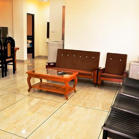 Baithul Kareem Apartment Kochi Екстериор снимка